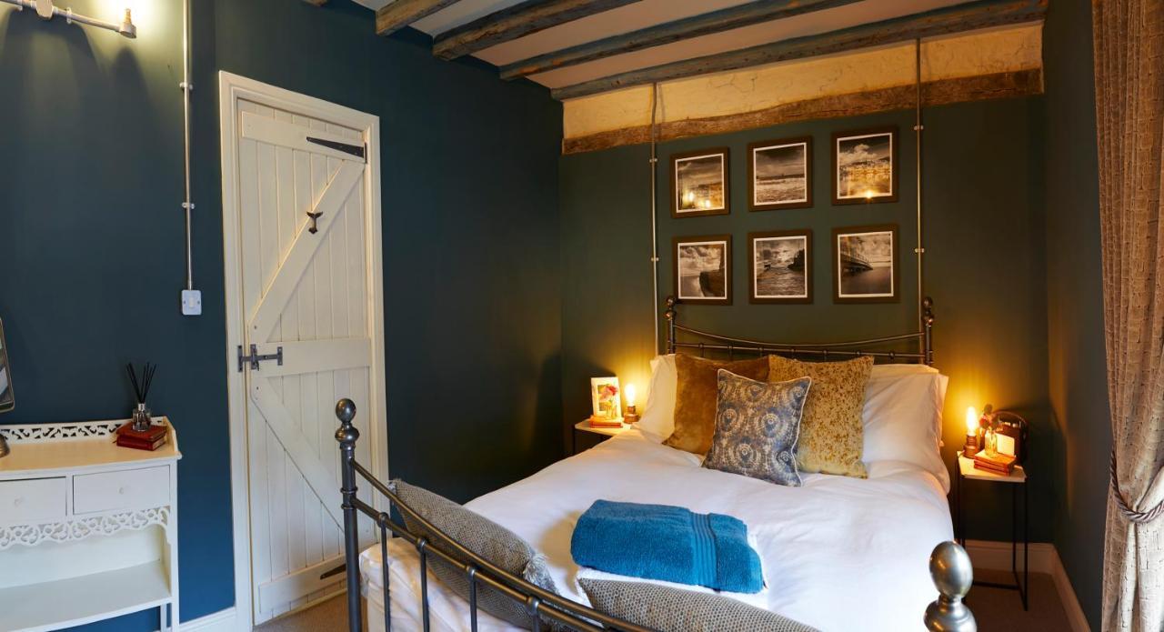 Boutique Fisherman's Grade II Listed Cottage Scarborough Extérieur photo